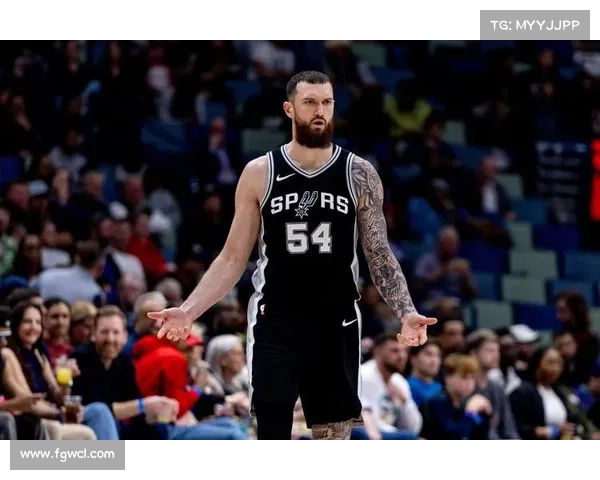 马刺签回三分神射麦克劳林一年300万补强替补席